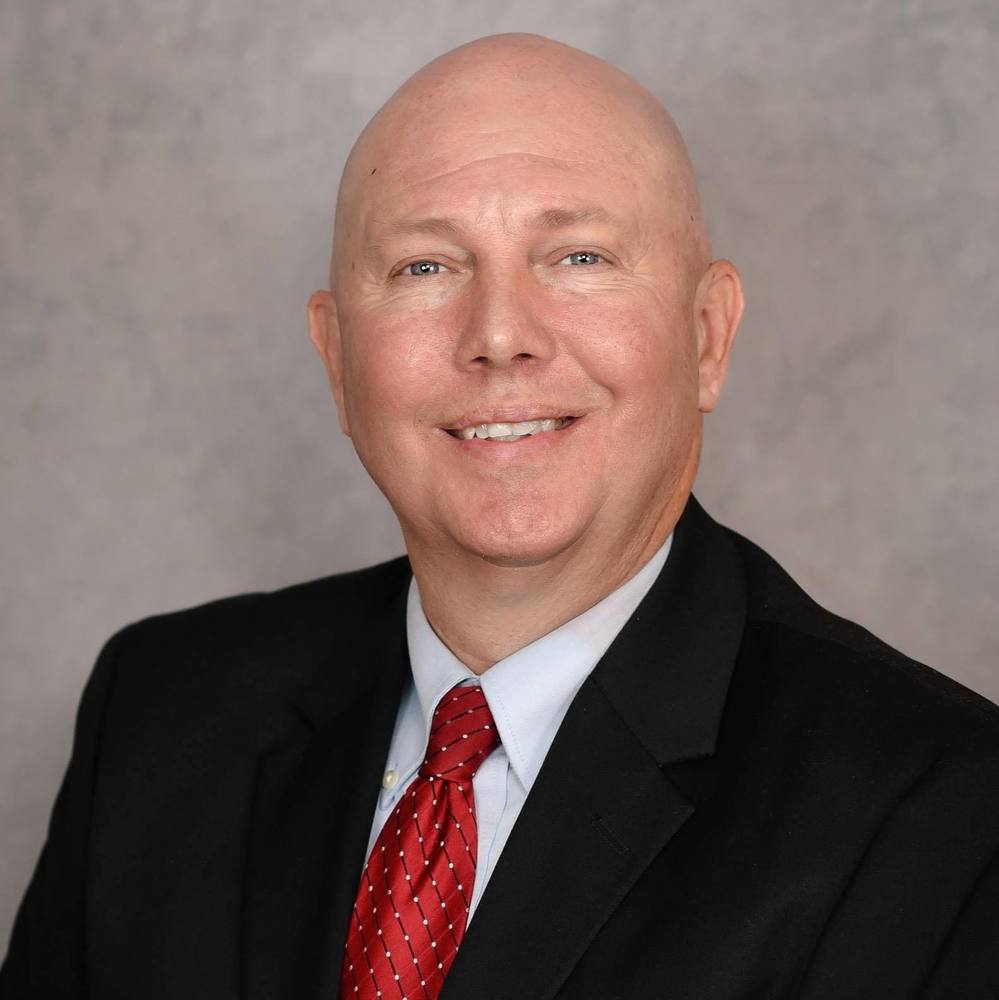 Elliott Schools Welcomes New Superintendent ELLIOTT COUNTY BOARD OF ED